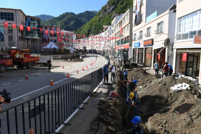 Bakan Karaismailoğlu Giresun'daki çalışmaları yakından takip ediyor